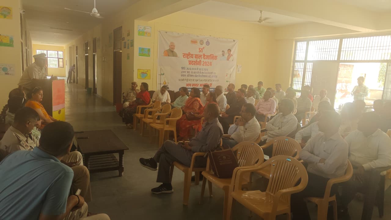 जयहिन्द मैम    आज बेरी ब्लोक मे 15/10/25को होने वाले सड़क सुरक्षा प्रतियोंगिता के सम्बन्घ मे 41स्कूलों अध्यापको को सड़क सुरक्षा बारे विस्तार से बताया वा पेपर को अच्छी प्रकार करवाने की अपील की  इस अवसर पर  BEo रोहताश प्रसीपल सुनीता देवी हाजीर रही