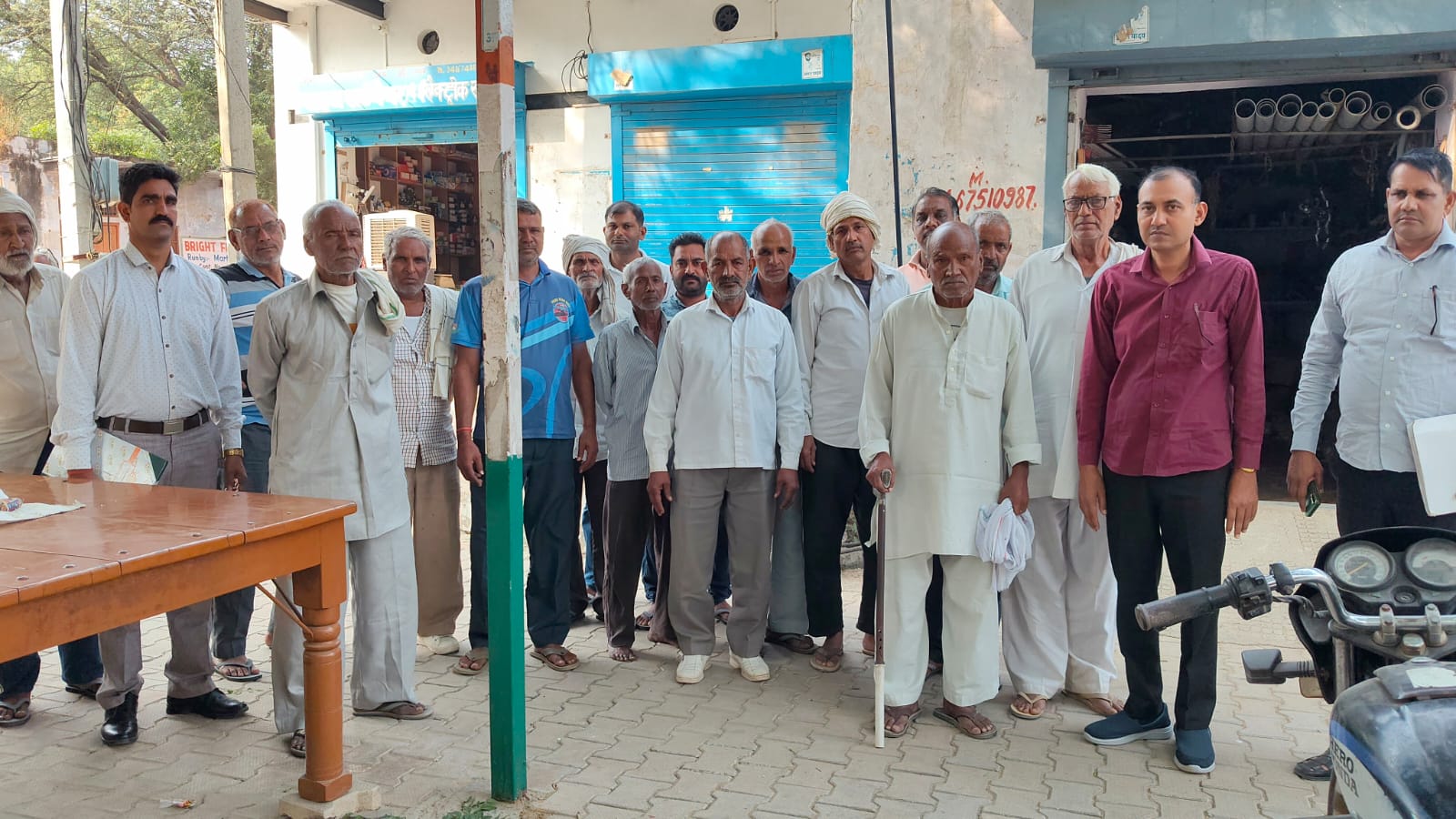 -नशा मुक्त टीम ने नव ज्योति सीनियर सेकेंडरी स्कूल गांव पीथडावास, बसंत सीनियर सेकेंडरी गांव भालखी माजरा व गांव गोठड़ा टप्पा खोरी का दौरा कर स्टूडेंट्स/आमजन को नशे के दुष्प्रभाव एवं बचाव बारे किया जागरूक।