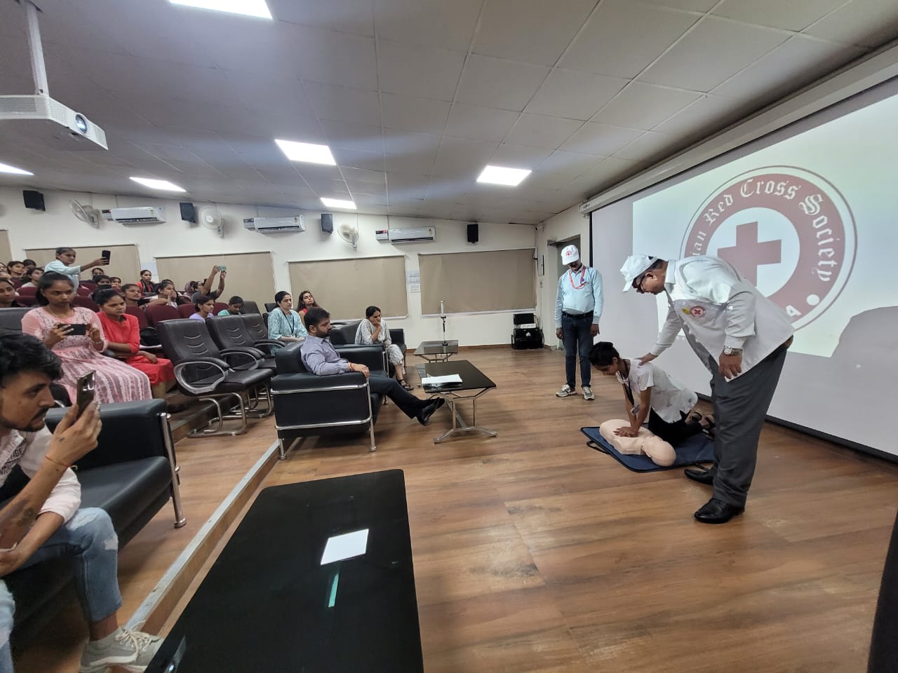 Free CPR Training program at K R Mangalam University, Gurugram.